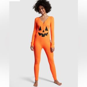 Victoria’s Secret PINK
THERMAL SLEEP ONESIE